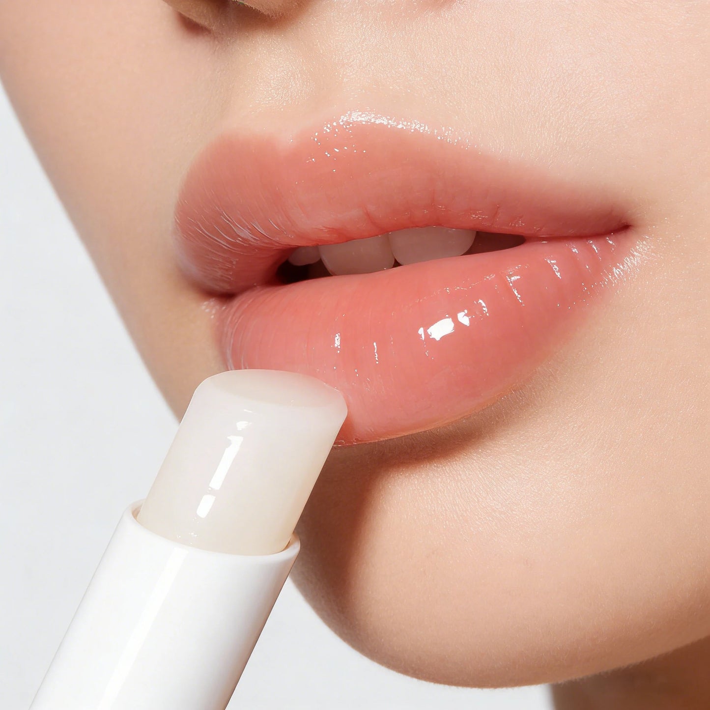 SADOER Coconut Lip Balm – Lasting Moisture & Nourishment